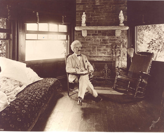 Truth's Tall Tale: 216 Days Out – Mark Twain's Birth and the Wit of Revolutionary Words